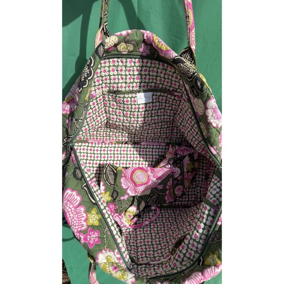 Vera Bradley Floral Quilted Diaper Bag Baby Bag Green Pink - Picture 8 of 9